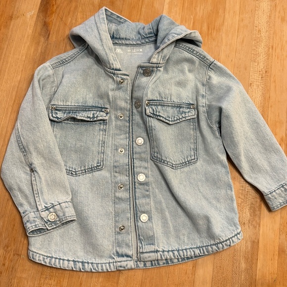 Zara kids hooded jean jacket - Picture 1 of 3